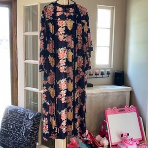 New without tags size medium shawl